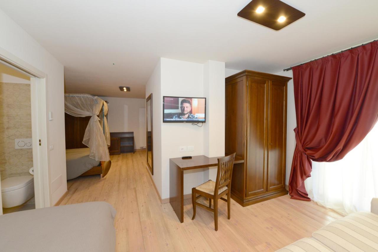 פאסו דל טונלה Hotel Sole מראה חיצוני תמונה